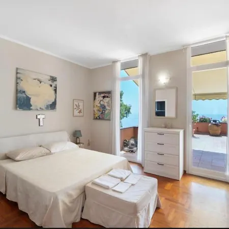 'villa Della Baia Sea By Interhome