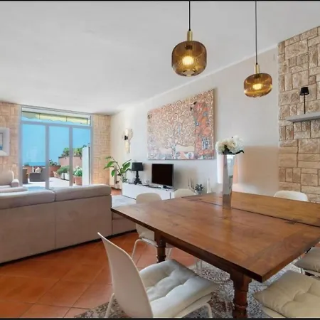 بيت للعطل 'villa Della Baia Sea By Interhome *