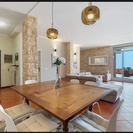 Holiday home 'villa Della Baia Sea By Interhome *