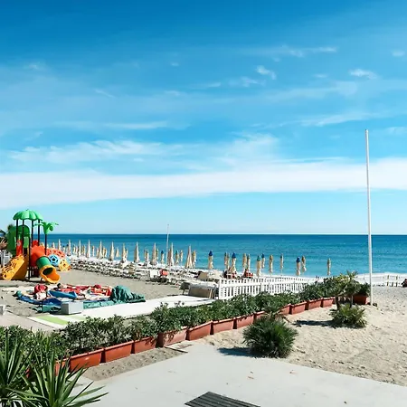 Nyaraló 'villa Della Baia Sea By Interhome