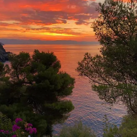 'villa Della Baia Sea By Interhome